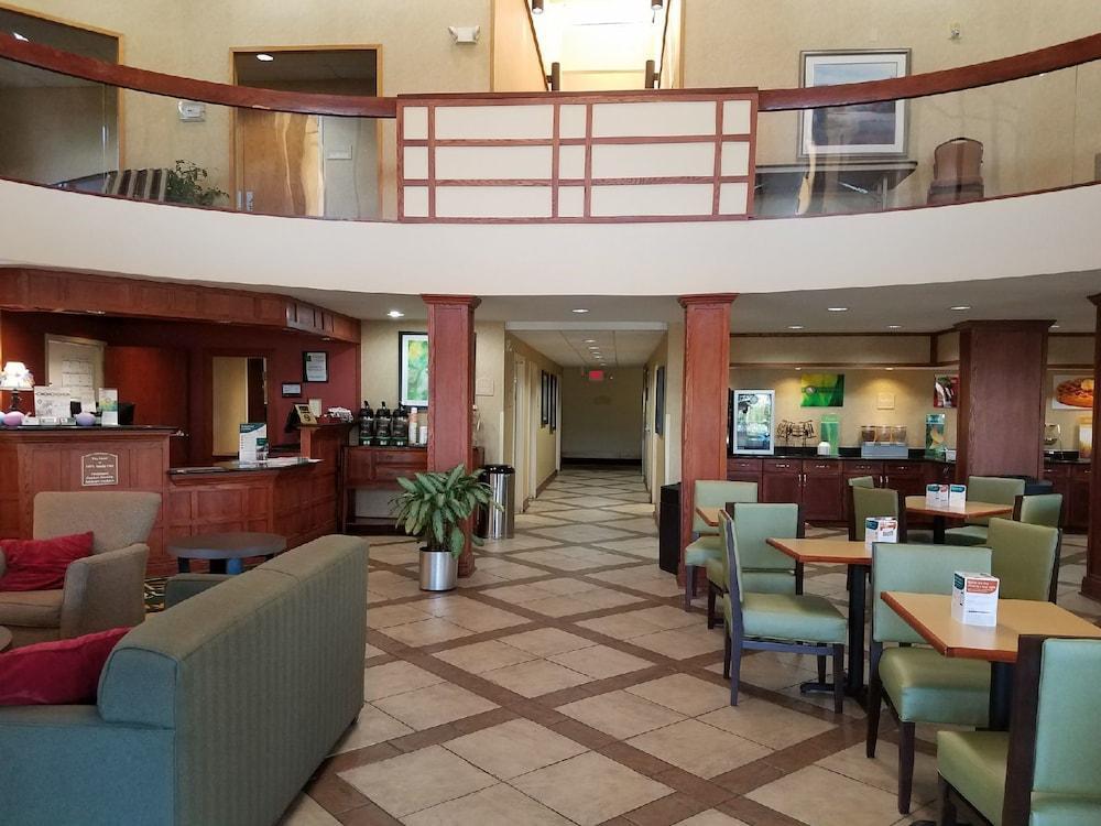 Quality Inn Castleton Eksteriør billede